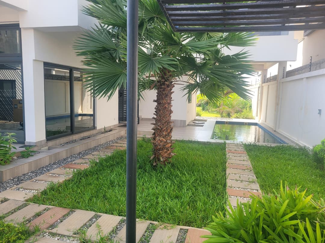 Photo du bien Villa non meublée de six chambres avec piscine au Censad