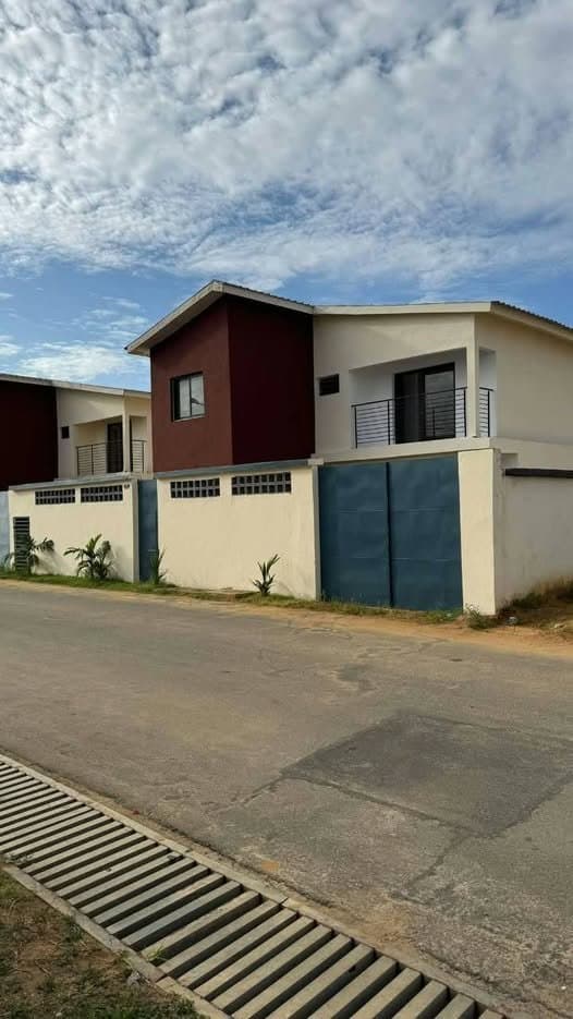 Photo du bien Maison à louer à Grand-Bassam