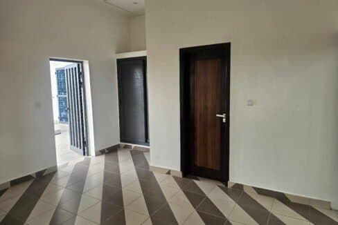 Photo du bien Appartement vide de trois chambres avec deux terrasses à Togbin